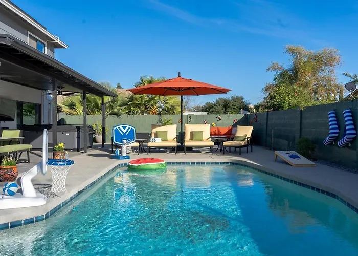 Holiday home Sonoran Luxe Oasis: Free Heatedpool-hottub-mister Glendale