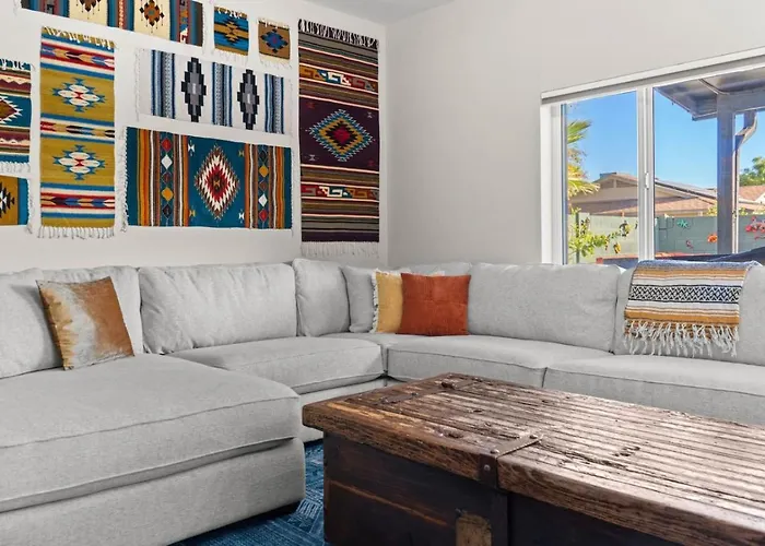 Sonoran Luxe Oasis: Free Heatedpool-hottub-mister Holiday home *