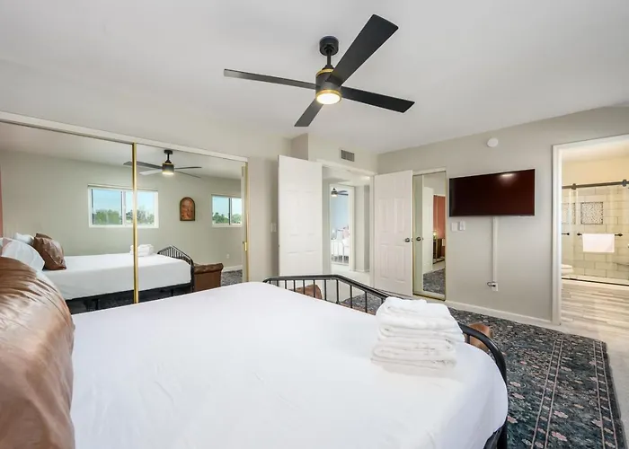 Holiday home Sonoran Luxe Oasis: Free Heatedpool-hottub-mister