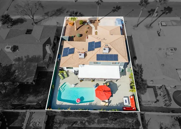 Holiday home Sonoran Luxe Oasis: Free Heatedpool-hottub-mister
